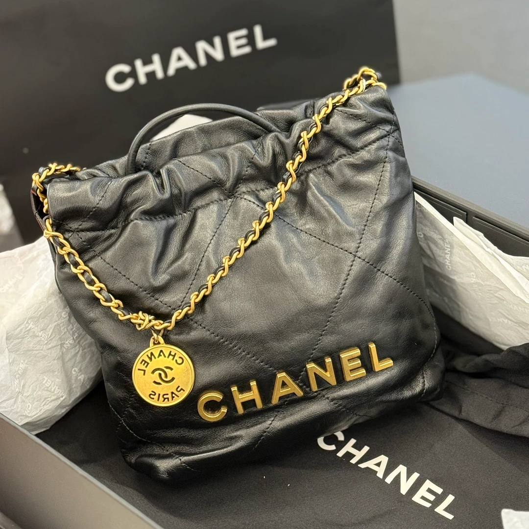 95新 Chanel/香奈儿 22bag mini 黑金 牛皮链条斜挎包芯片款