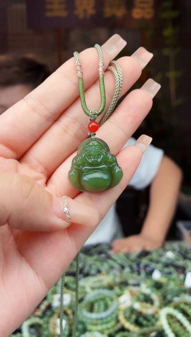 和田玉未镶嵌颈饰拍一发一