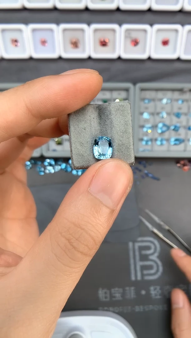 【闪购商品】定制海蓝宝石裸石未镶嵌2.55ct