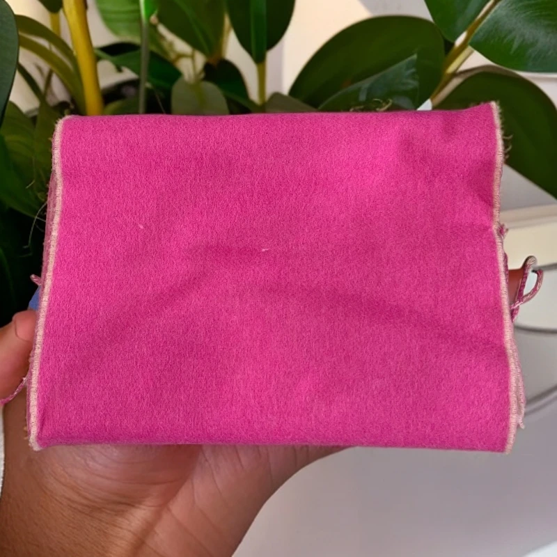 95新 LOEWE/罗意威  玫红色围巾 1898 3099