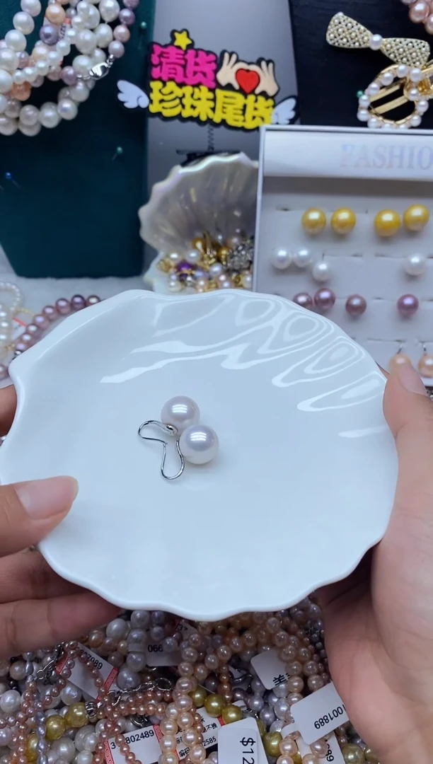 未镶嵌淡水珍珠耳饰珍珠耳饰