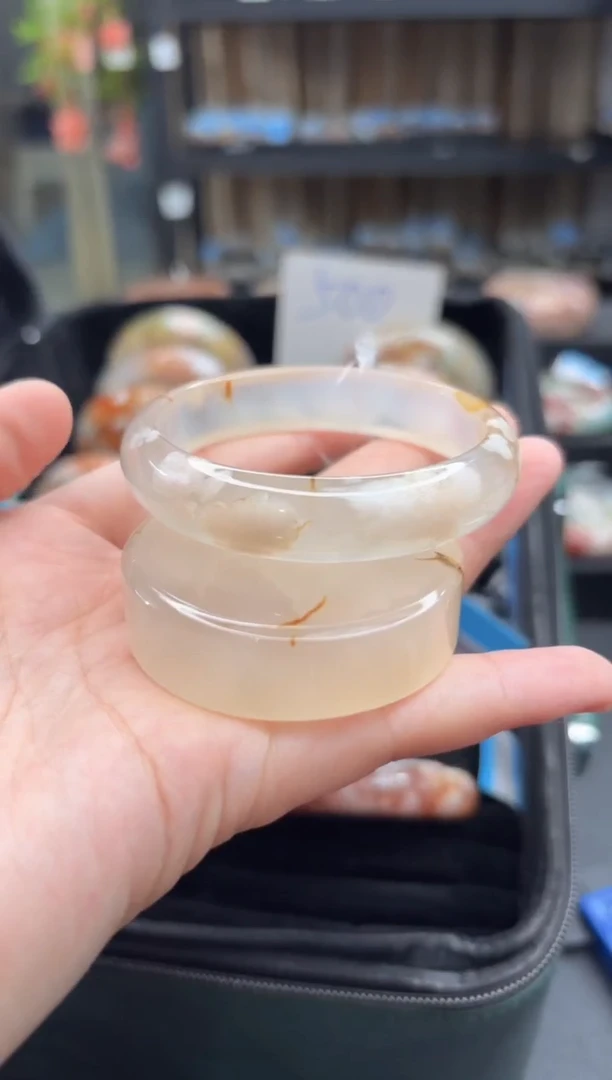 石英质玉手镯未镶嵌373(54圈赠送镯心)