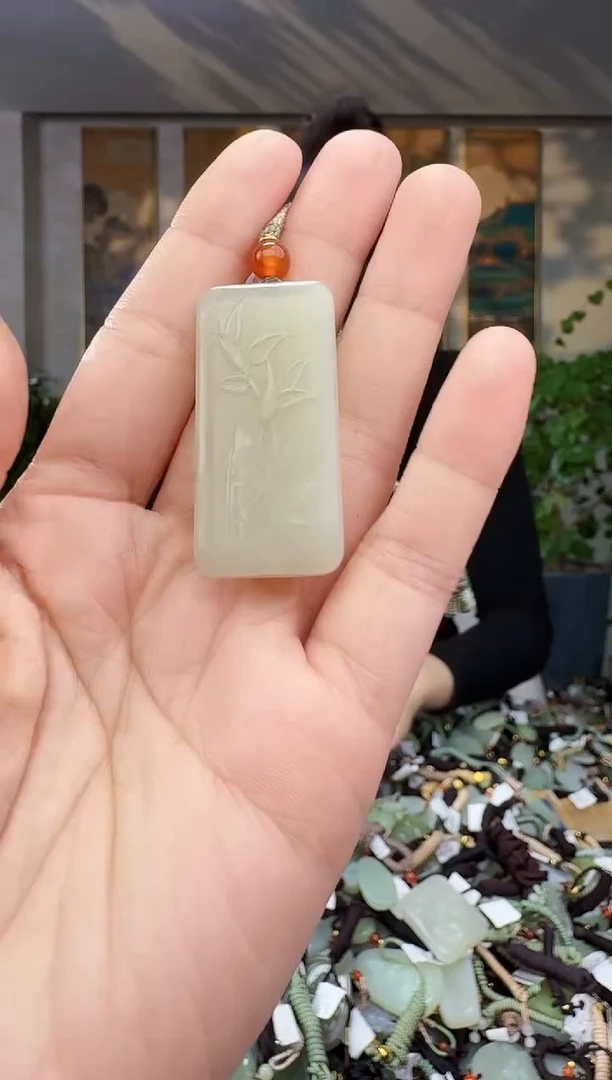 未镶嵌和田玉挂件拍一发一