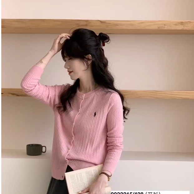 经典全身麻花小圆领开衫羊毛毛衣