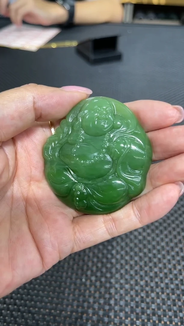 颈饰未镶嵌和田玉一个，多样性发