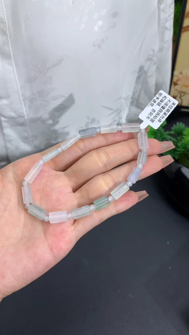 【闪购商品】翡翠手链未镶嵌冰糖块