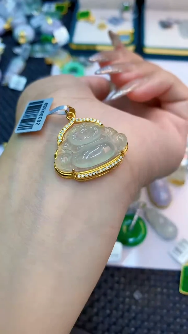 颈饰未镶嵌翡翠1