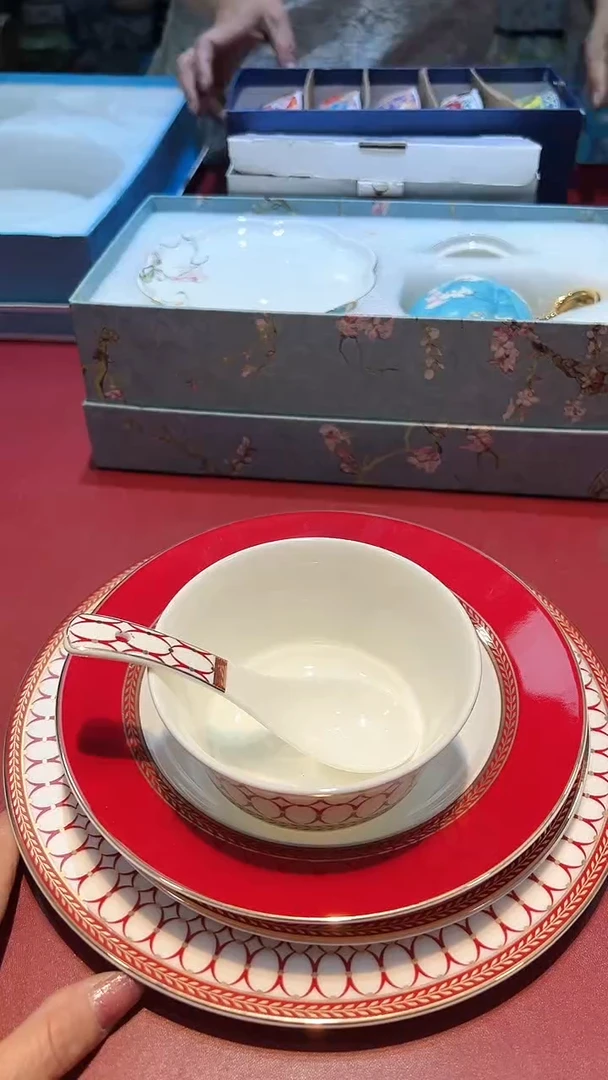 【闪购商品】瓷片锅碗瓢盆一件不剩