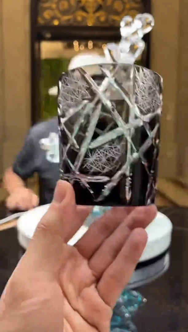 【闪购商品】茶宠AJ06580黑色刻花威士忌杯