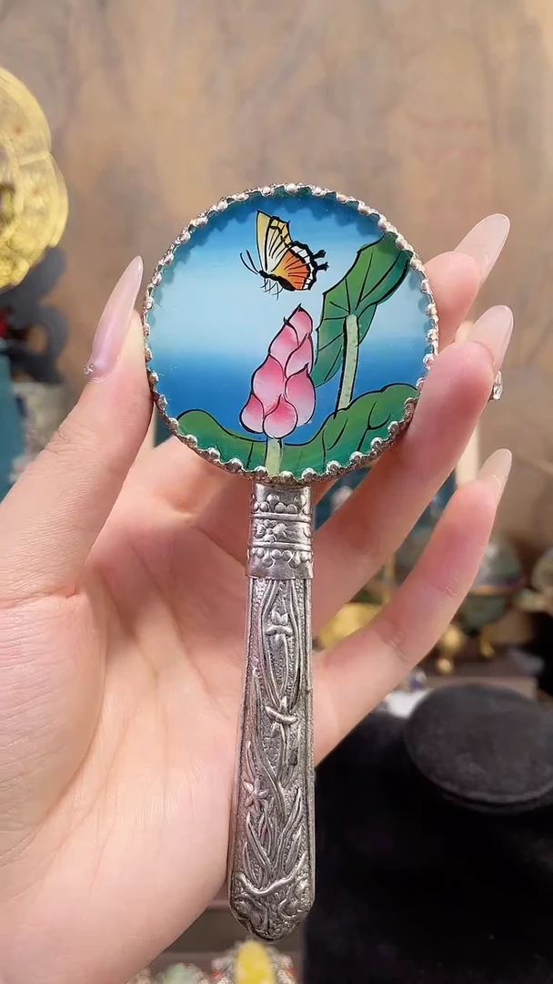 非遗手工錾刻小镜子