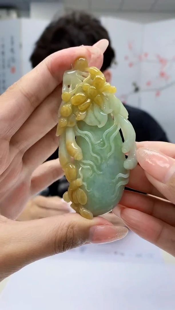 【闪购商品】定制翡翠未镶嵌4688MM-毛货挂件200