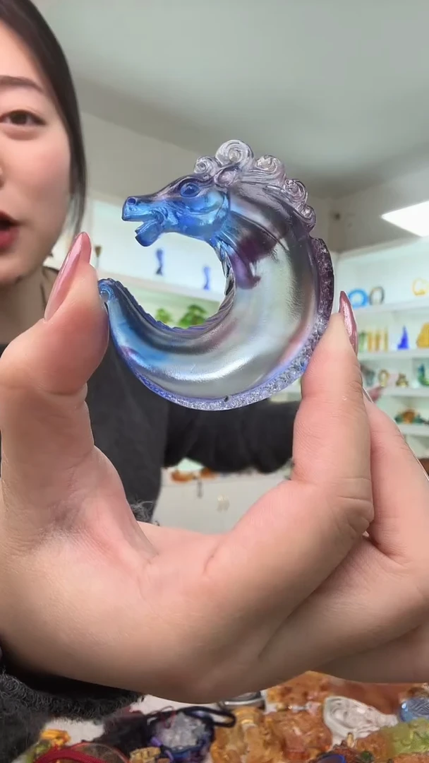 手工艺品琉璃月亮马