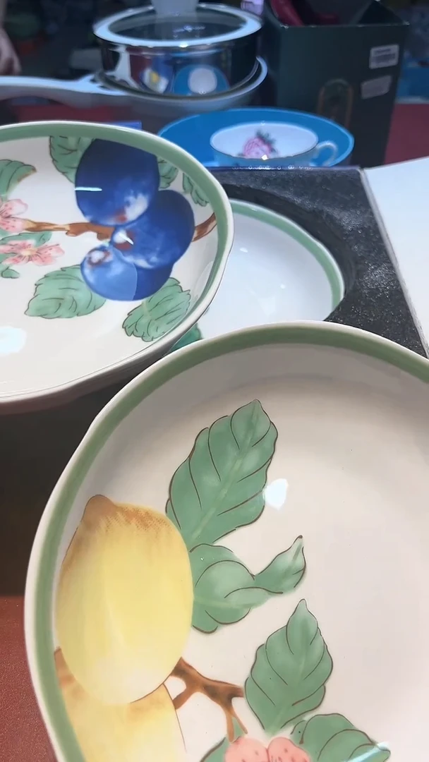 【闪购商品】瓷片锅碗瓢彭一件不剩