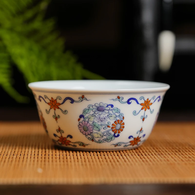 墨舍御器斗彩团菊大卧足杯（联名）msyq23