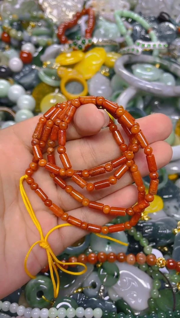 颈饰未镶嵌翡翠4MM/ T /翡翠A货，一件也是批发价