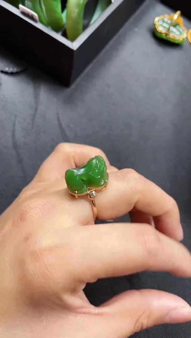 【闪购商品】和田玉戒指18K金镶嵌多样性发一