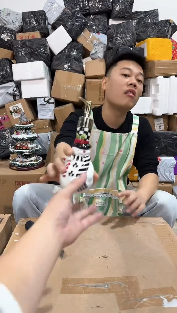 瓷片雪人按压瓶 立方