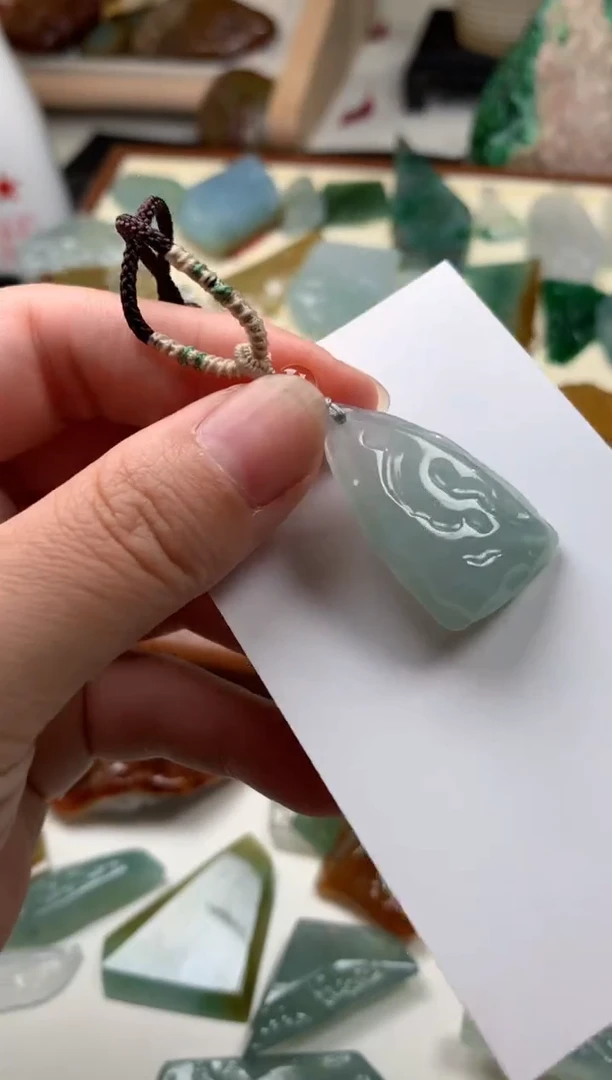 【闪购商品】翡翠颈饰未镶嵌吊坠