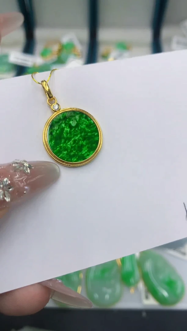 颈饰未镶嵌翡翠111111