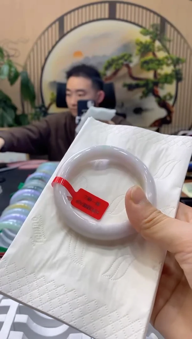 【闪购商品】翡翠手镯未镶嵌000010298