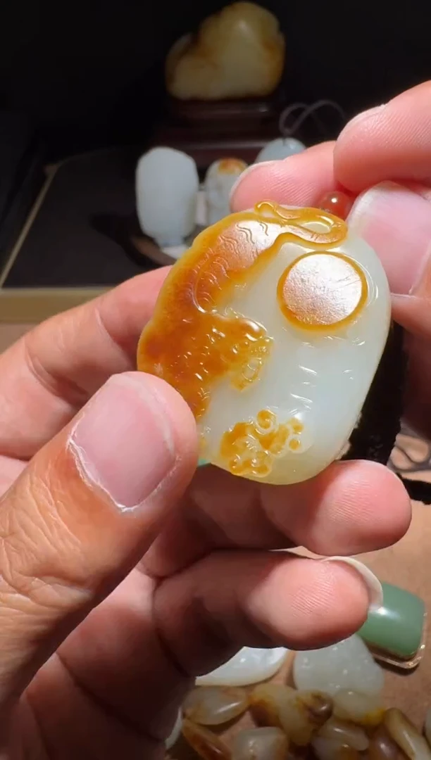 未镶嵌和田玉挂件和田玉