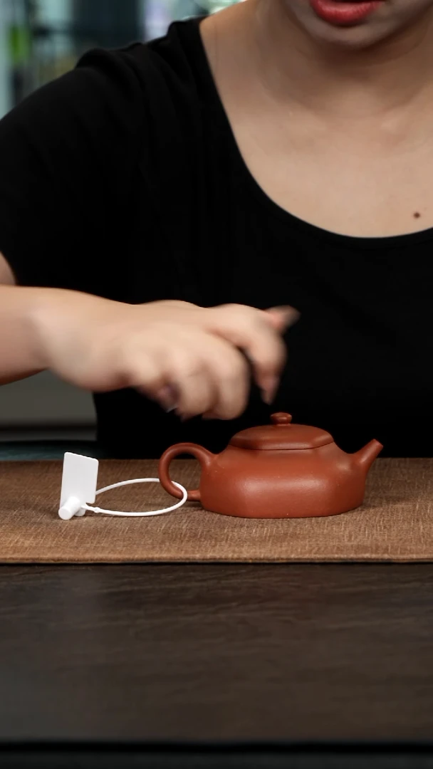 茶壶紫砂红降坡六方静乐120cc