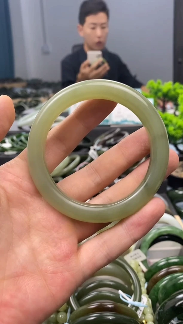 未镶嵌手镯和田玉59
