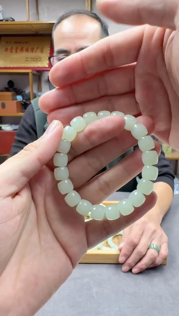 未镶嵌手链和田玉10青海翠青