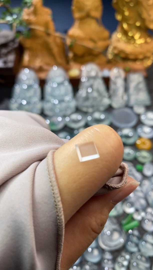 【闪购商品】定制翡翠未镶嵌方块6.2*1.4