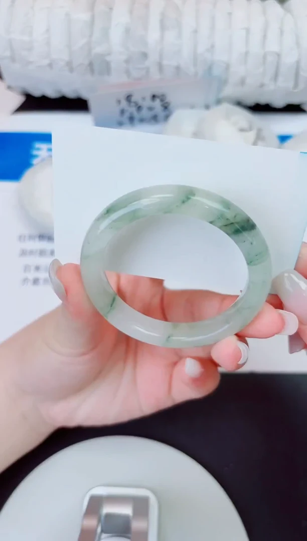 未镶嵌手镯石英质玉36/52