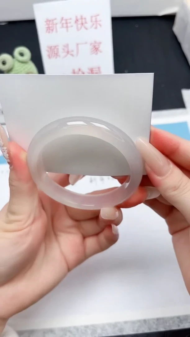 【闪购商品】石英质玉手镯未镶嵌296-55.3