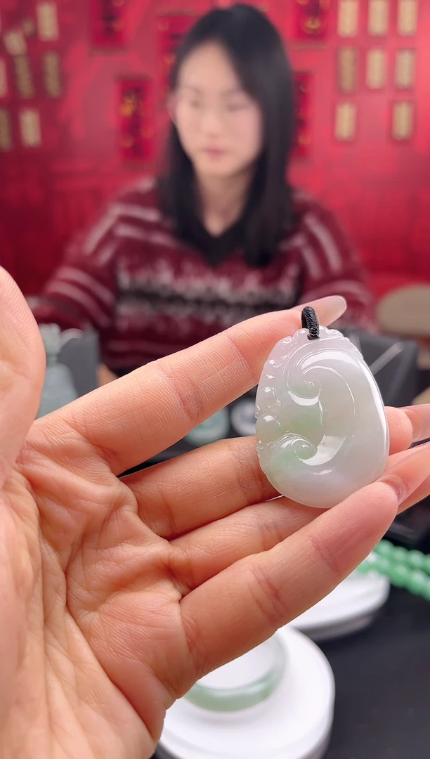 【闪购商品】翡翠颈饰未镶嵌吊坠