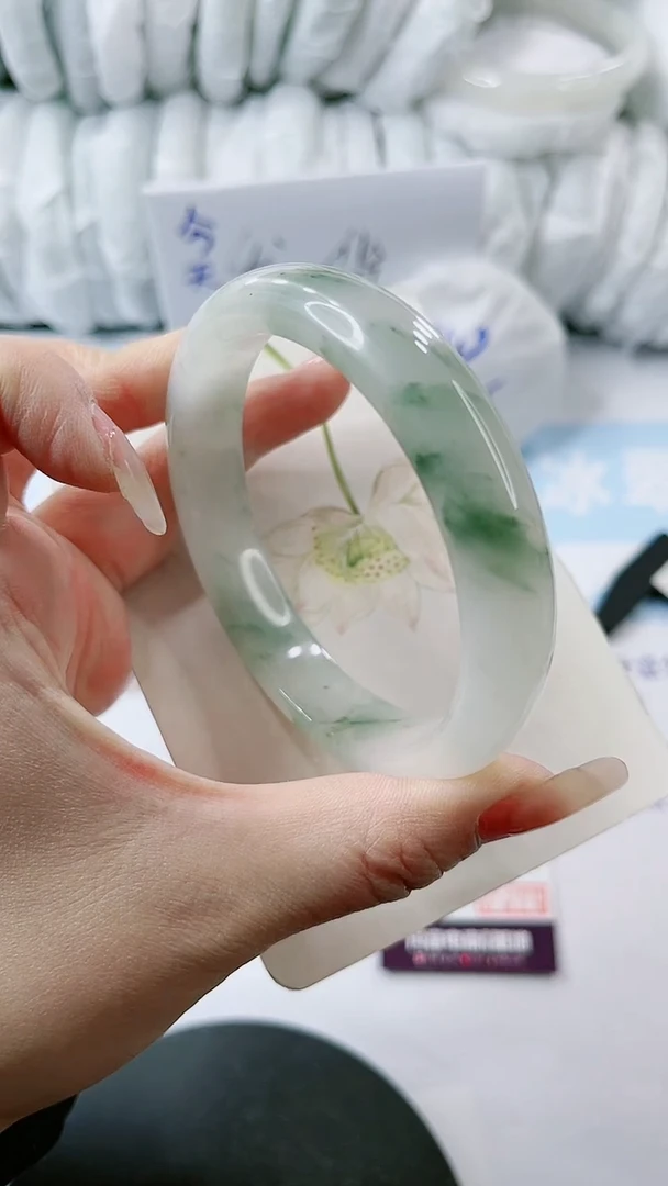 【闪购商品】石英质玉手镯未镶嵌多样性发货L69-63
