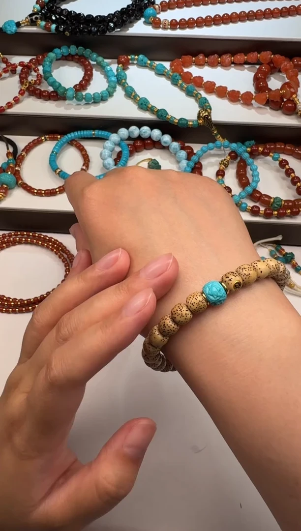 未镶嵌和田玉（碧玉）挂件红*～配饰配饰