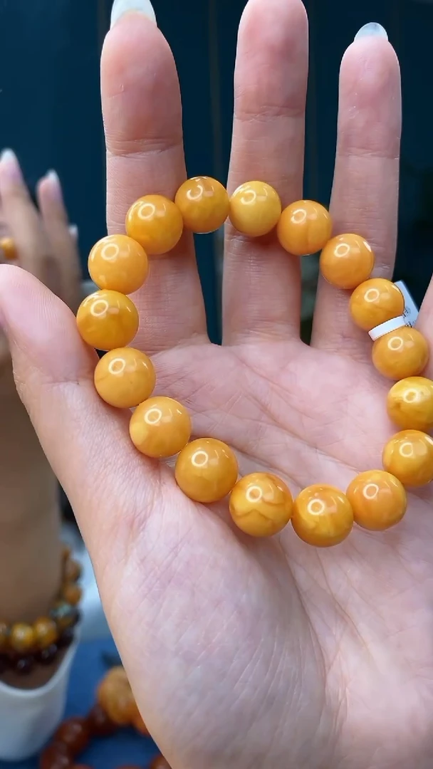 裸石琥珀未镶嵌1/3多样性发其一87