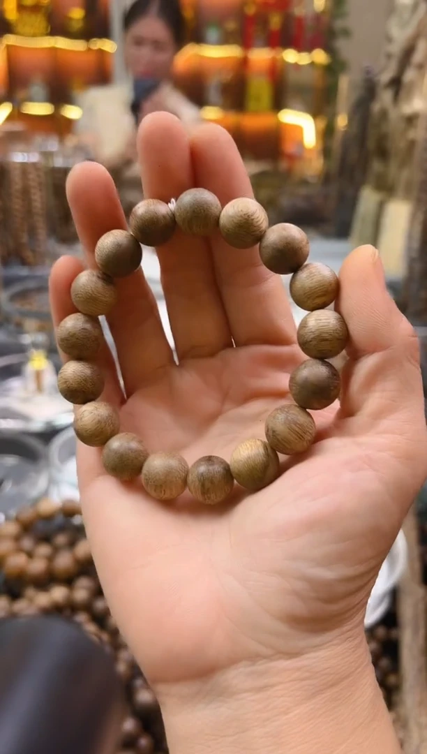 沉香手串柬埔寨菩萨棋圆珠单圈