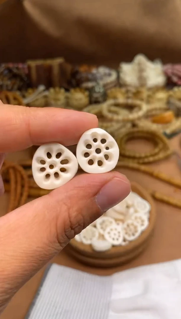 其他牛骨P277-骨瓷白藕片2个-有棕裂