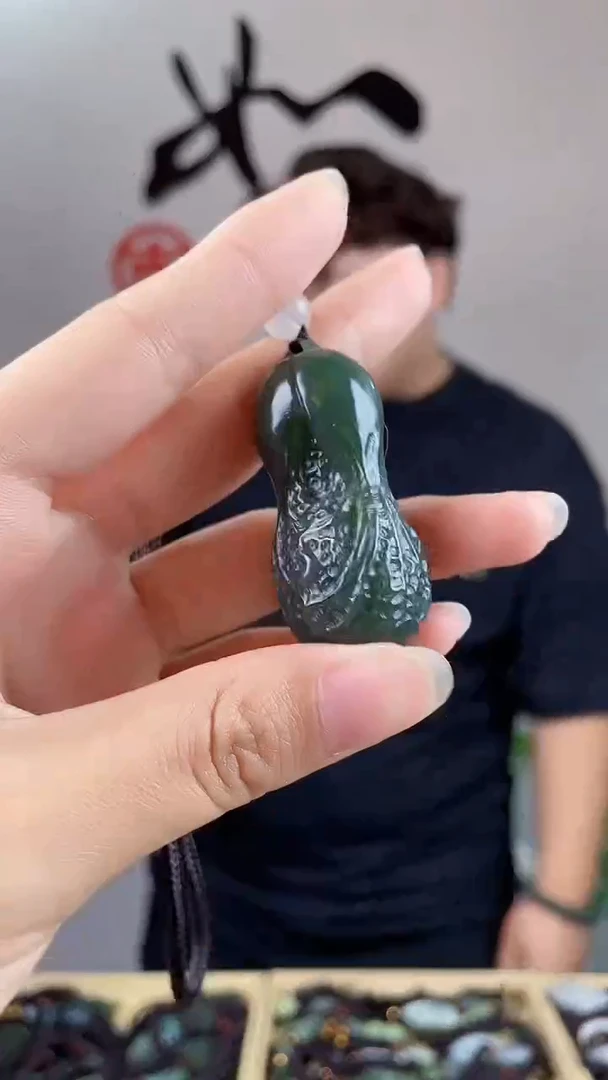 和田玉未镶嵌挂件多样性发货，拍一发一