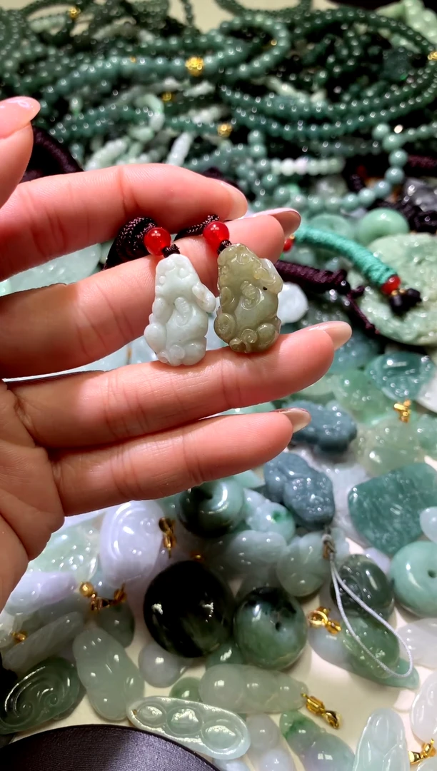 吊坠(不含链)未镶嵌翡翠1