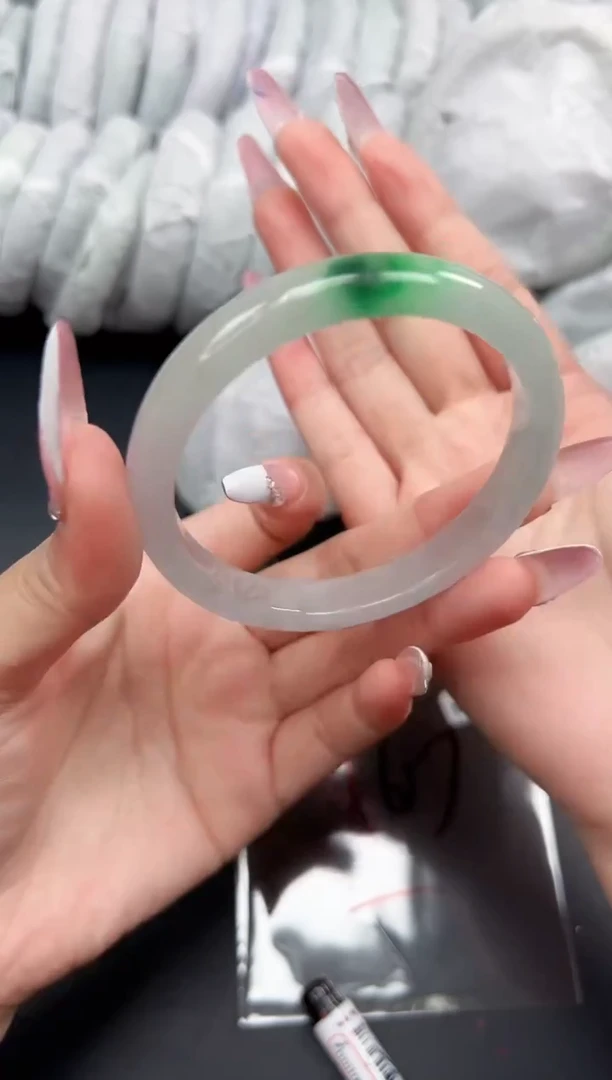 精品手镯，一物一拍E-006