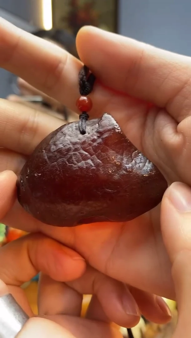 琥珀颈饰未镶嵌吊坠