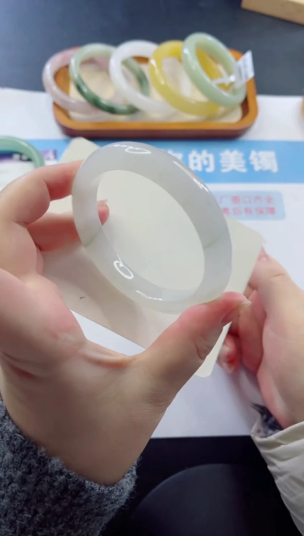 未镶嵌手镯石英质玉多样性发货A33