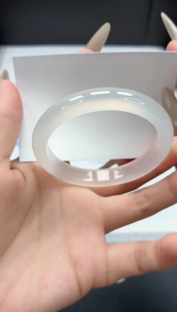 石英质玉手镯未镶嵌96/荔枝54.6