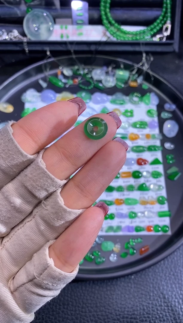 未镶嵌挂件翡翠圈