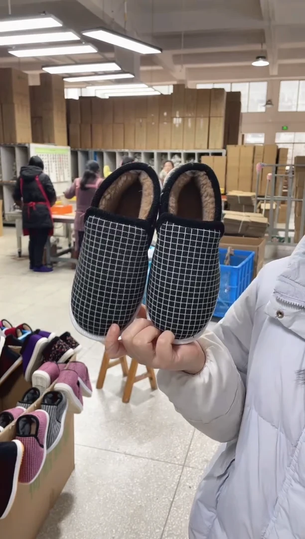 3-15黑格子棉鞋36码