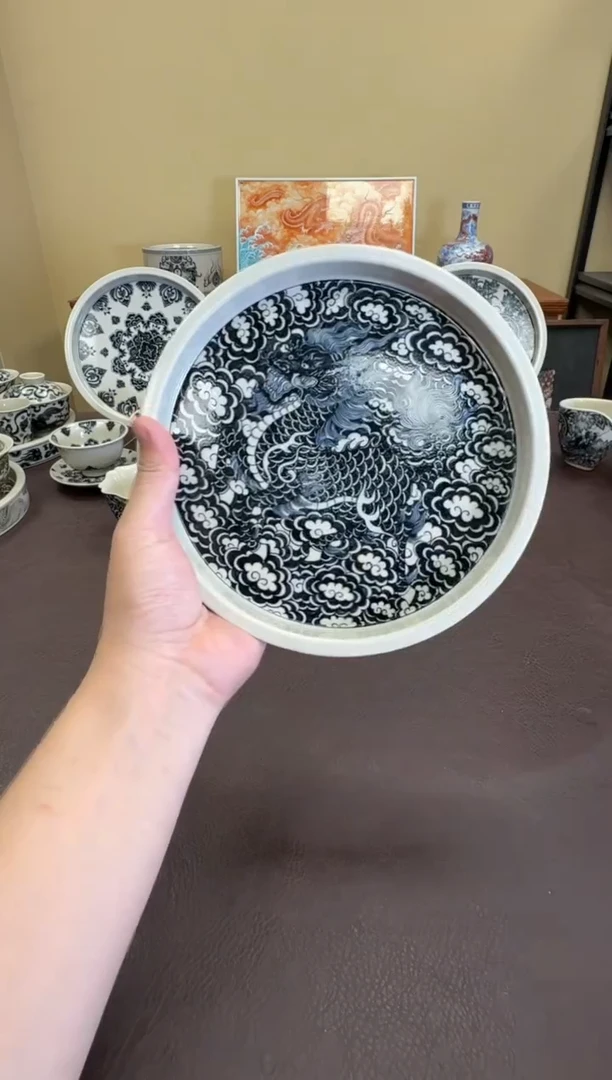 二号釉云墨麒麟壶承