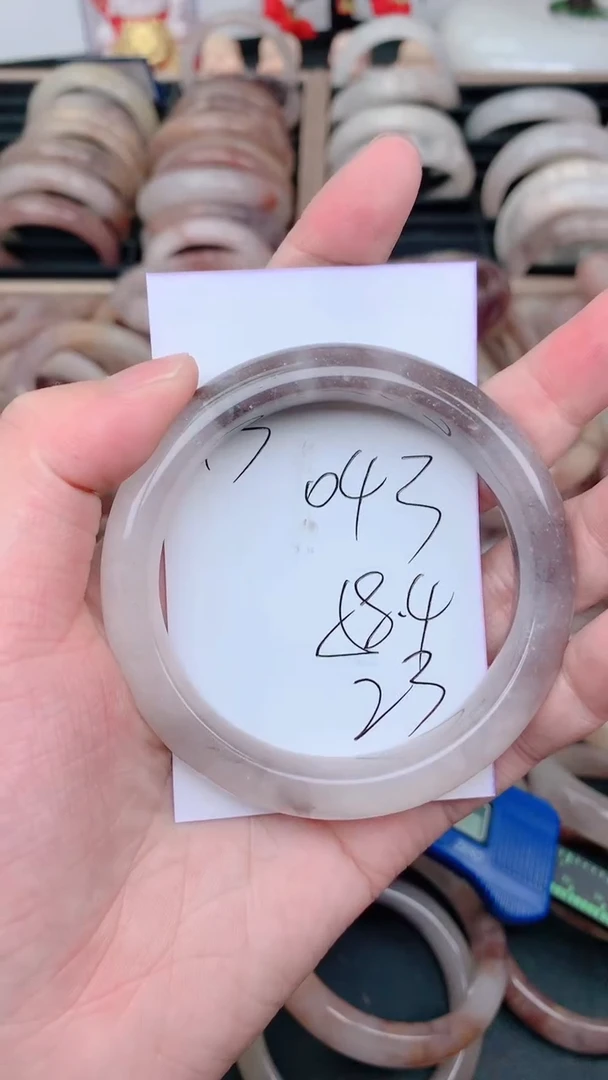 未镶嵌手镯石英质玉043