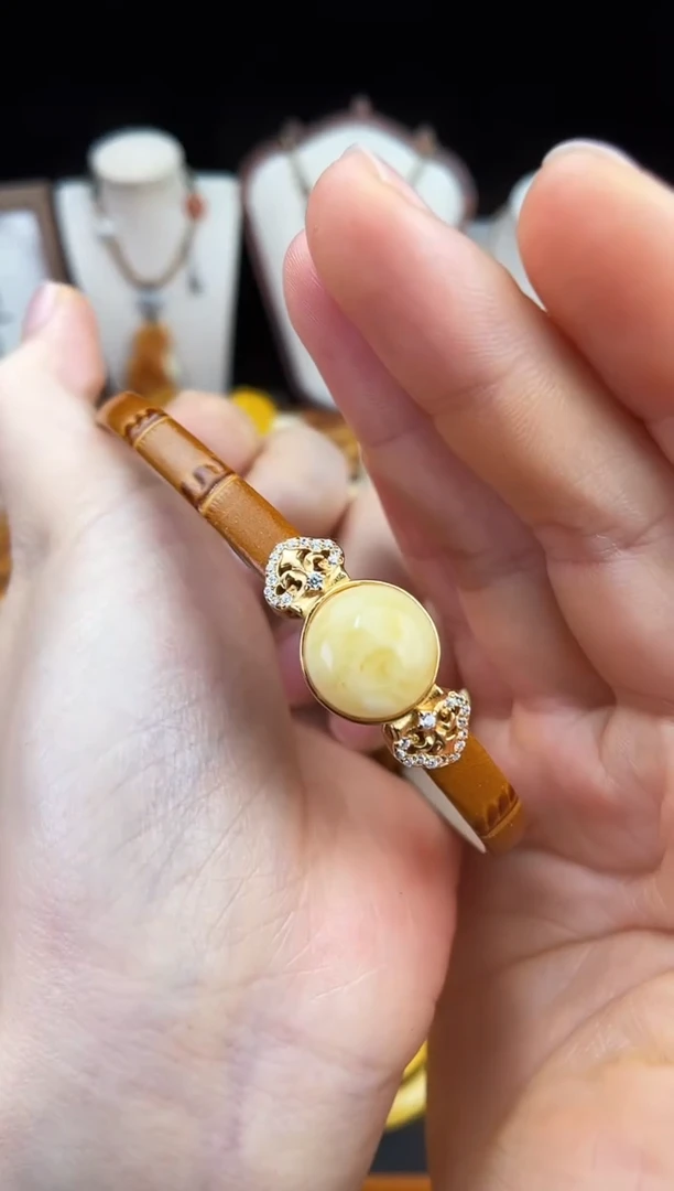琥珀未镶嵌珠宝奇石柒月