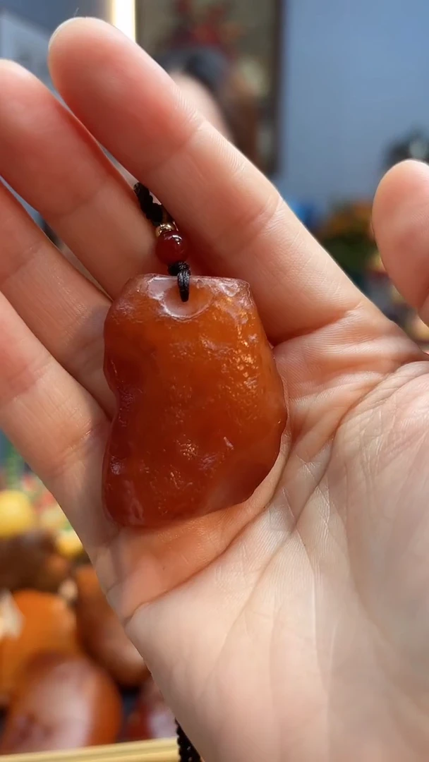琥珀颈饰未镶嵌吊坠