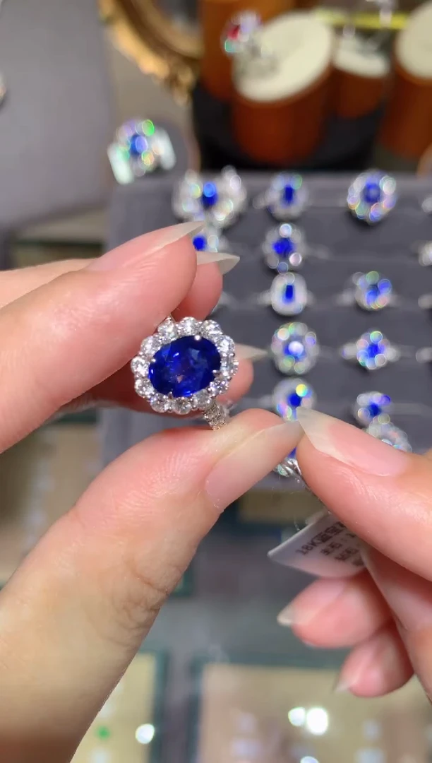 蓝宝石戒指18K金镶嵌1.72ct
